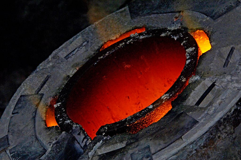 Bronzo fuso — dettaglio fornace